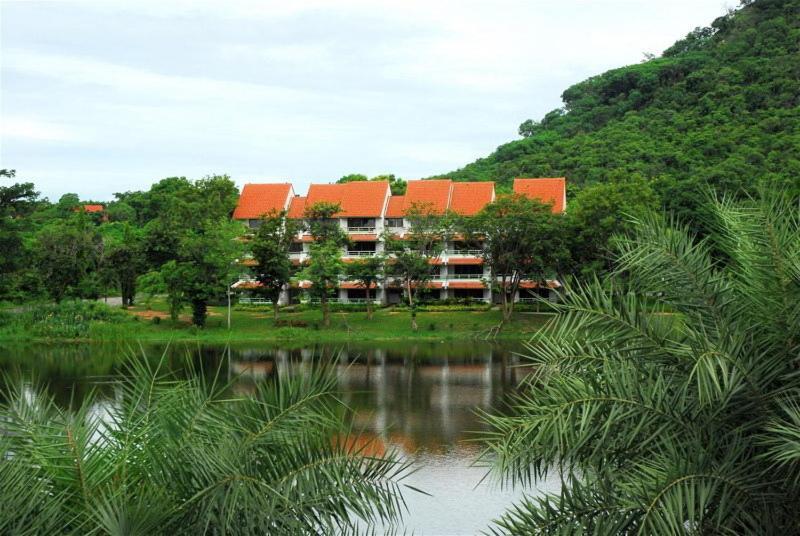 Panorama And Golf Country Club Nakhonratchasima Exterior foto